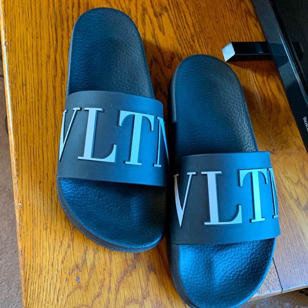 Black Valentino Slides
